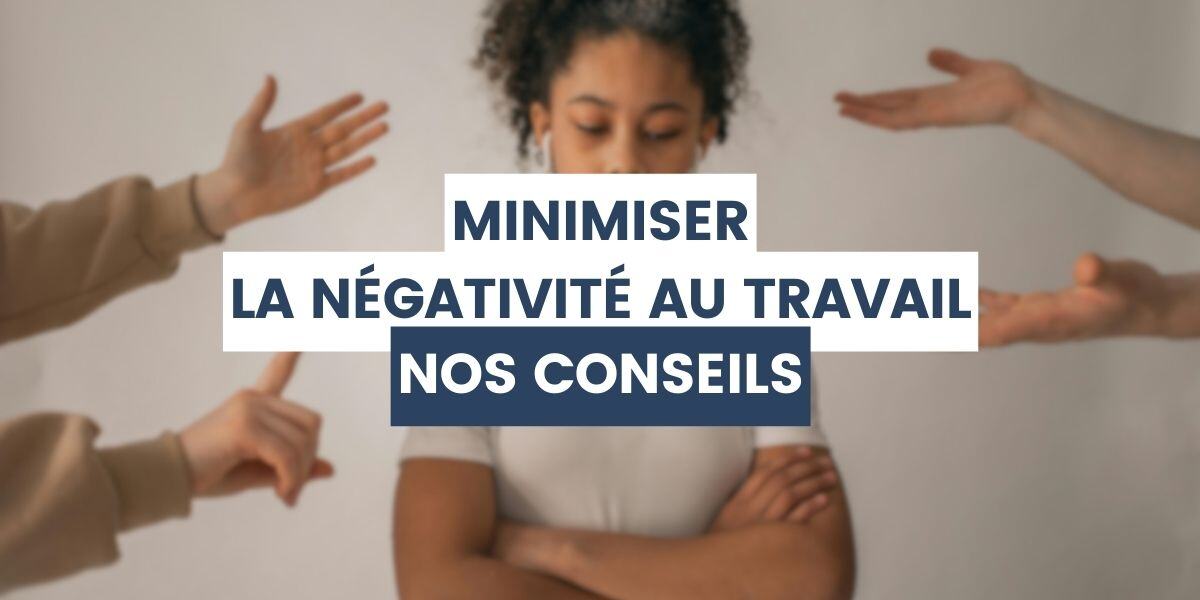 femme négative au travail