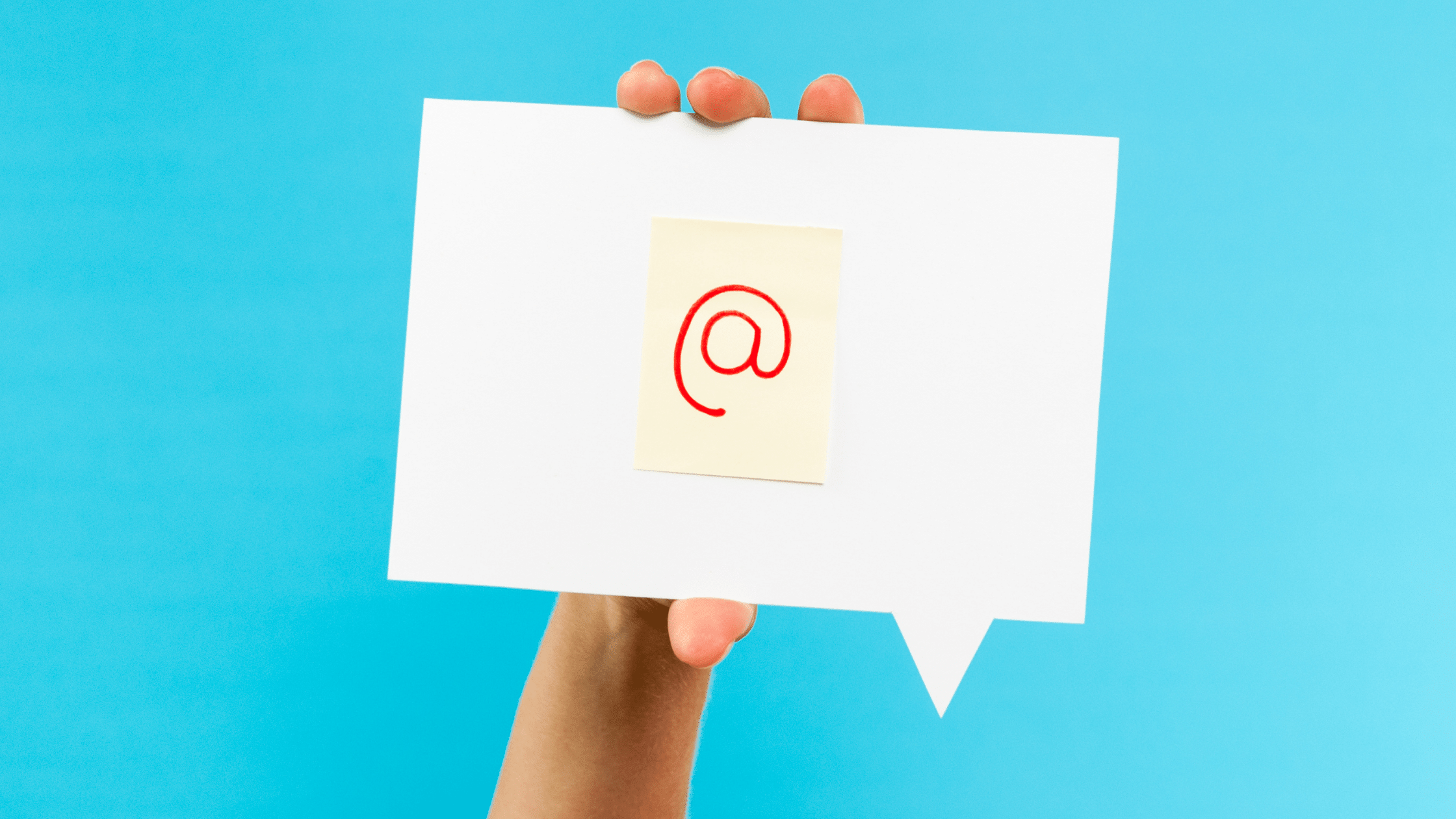 message réseaux sociaux